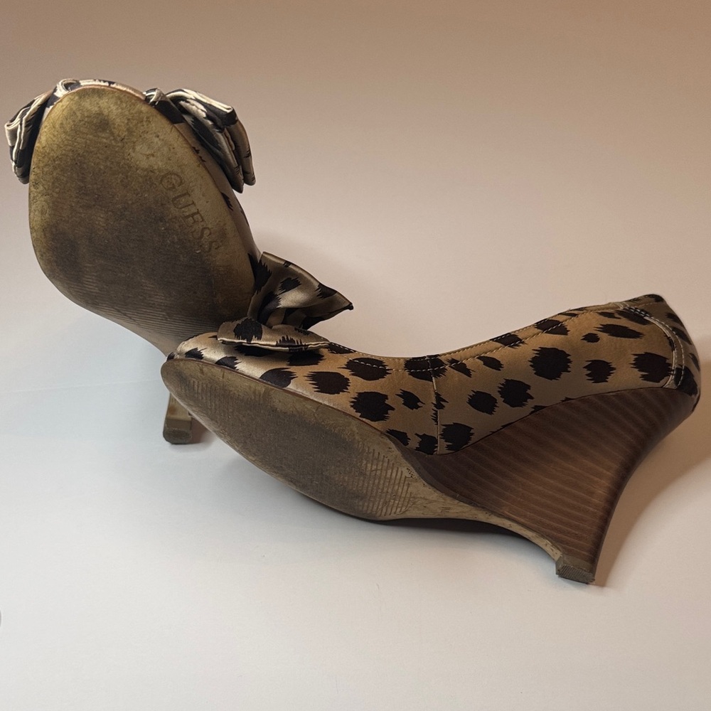 Y2K Guess by Marciano Animal Print Bow Heels Size 7 Peep Toe Party - Picture 5 of 5